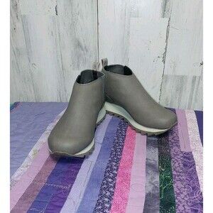 Merrell Alpine Chelsea Boot In Falcon Size 8 Women's
